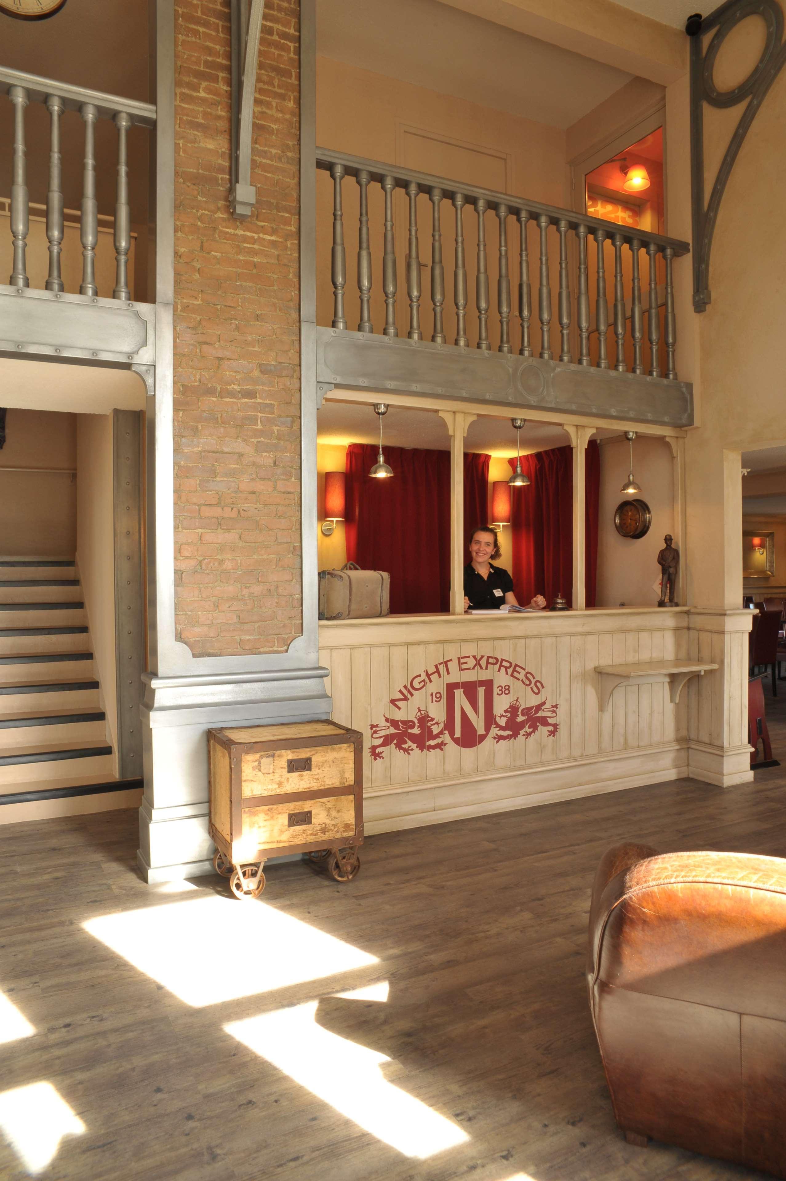 Brit Hotel Essentiel Шоле Экстерьер фото
