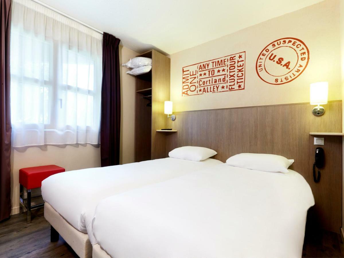 Brit Hotel Essentiel Шоле Экстерьер фото
