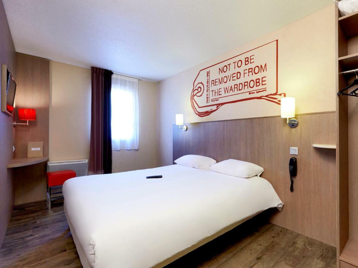 Brit Hotel Essentiel Шоле Экстерьер фото